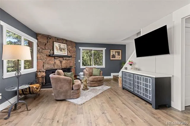 130 Sly Fox Road Drake, CO 80515