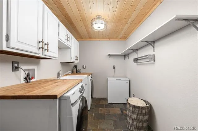 130 Sly Fox Road Drake, CO 80515