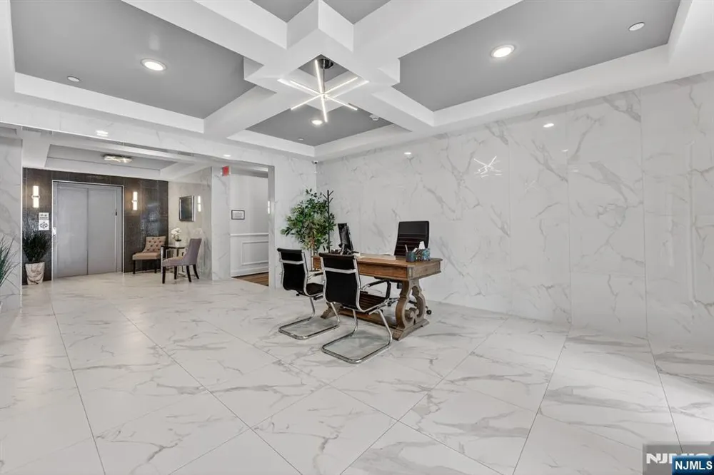 7 Theta Drive 111 Vernon, NJ 07462