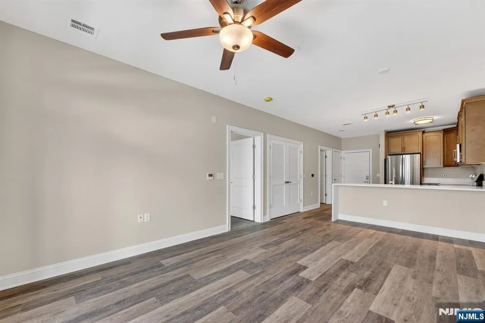 7 Theta Drive 111 Vernon, NJ 07462