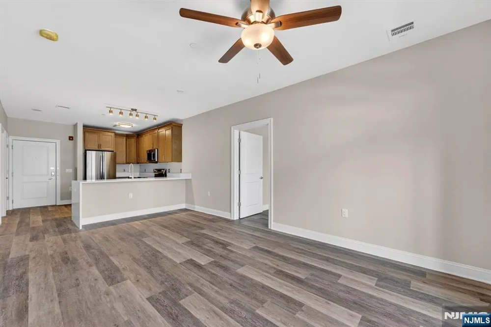 7 Theta Drive 111 Vernon, NJ 07462