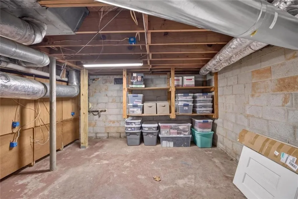 4371 Vintage Lane Dunwoody, GA 30338