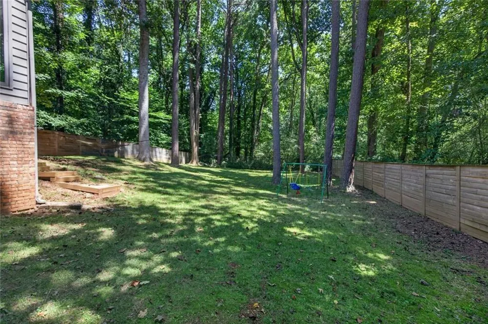 4371 Vintage Lane Dunwoody, GA 30338