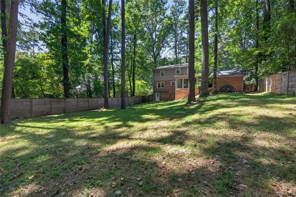 4371 Vintage Lane Dunwoody, GA 30338