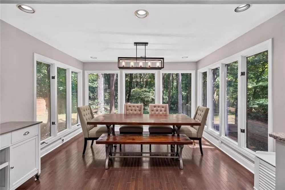 4371 Vintage Lane Dunwoody, GA 30338