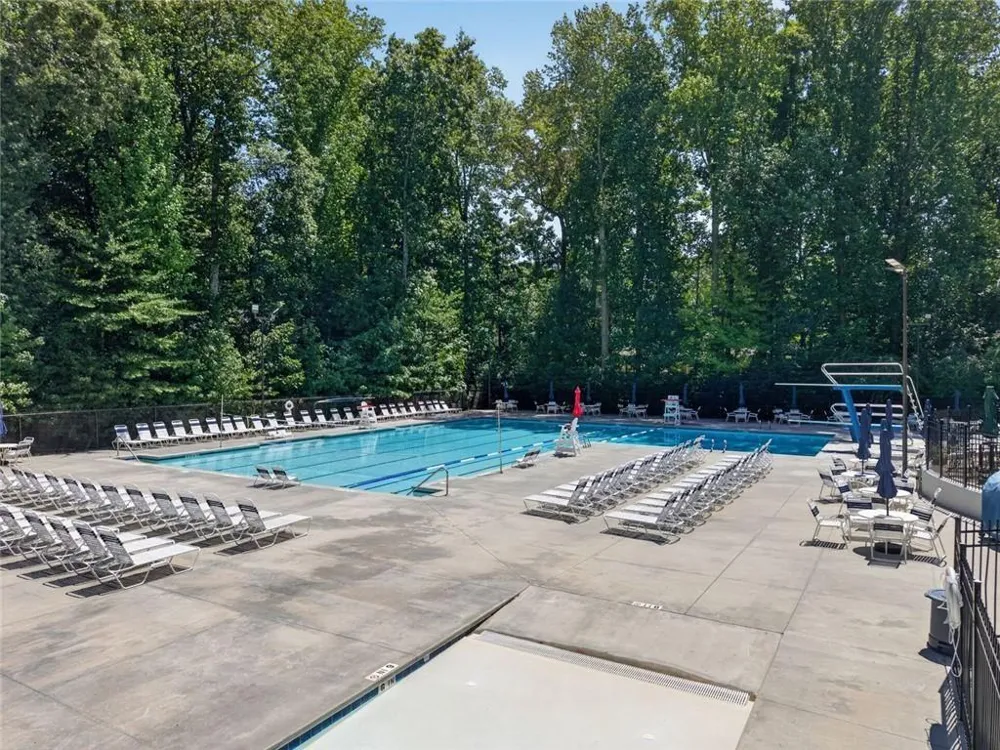 4371 Vintage Lane Dunwoody, GA 30338