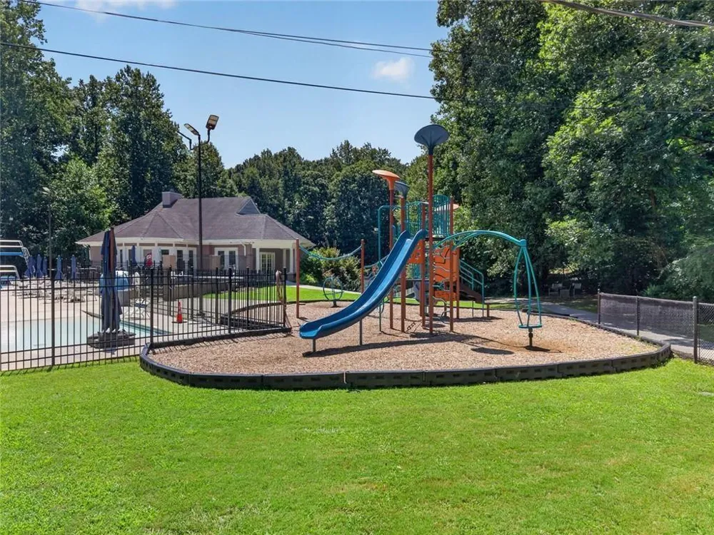 4371 Vintage Lane Dunwoody, GA 30338