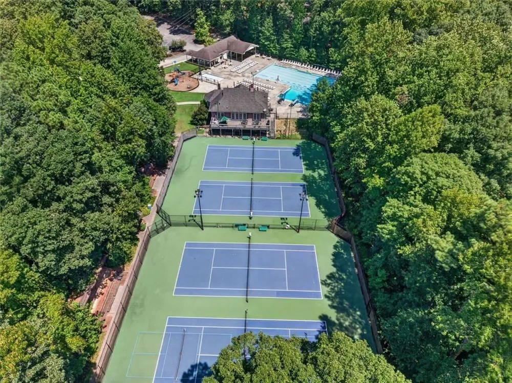 4371 Vintage Lane Dunwoody, GA 30338