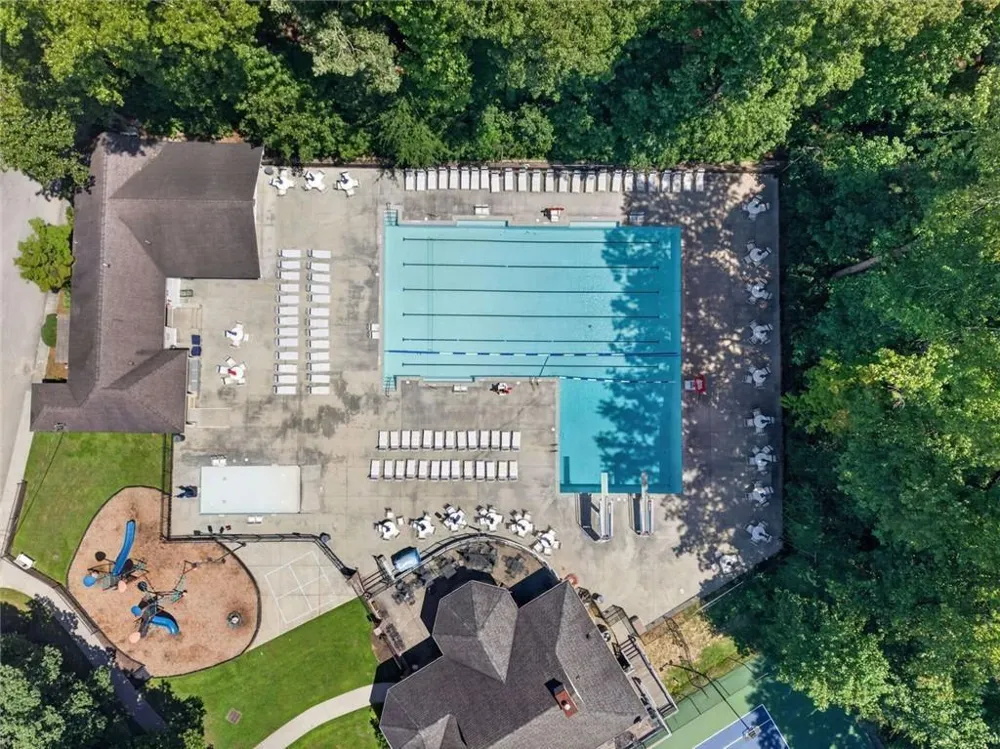 4371 Vintage Lane Dunwoody, GA 30338