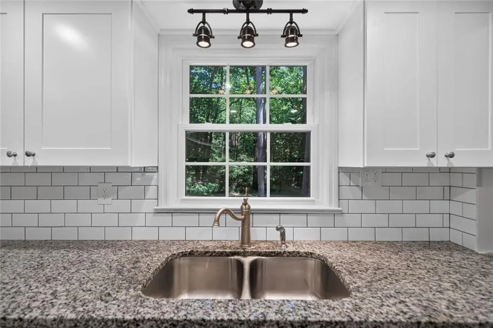 4371 Vintage Lane Dunwoody, GA 30338
