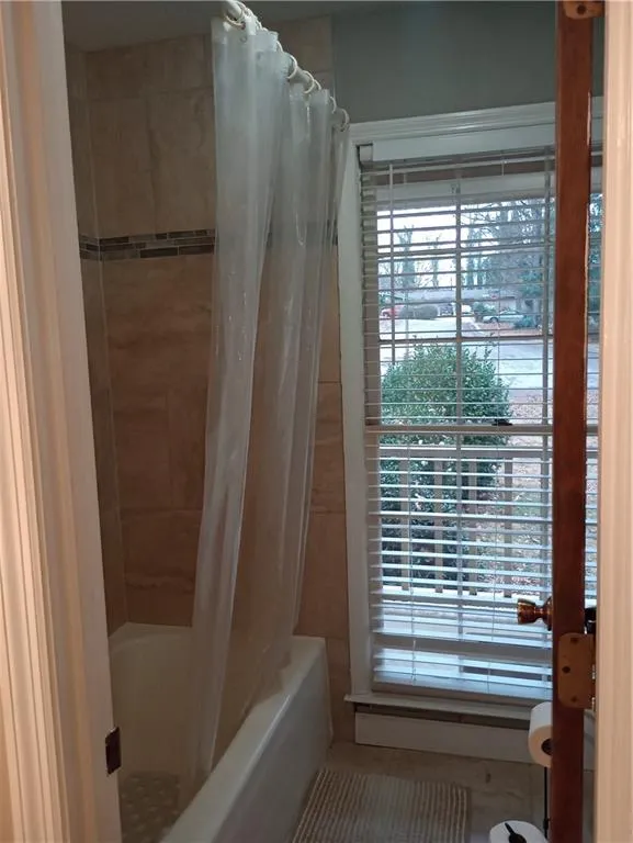 2589 King Circle SE Conyers, GA 30013