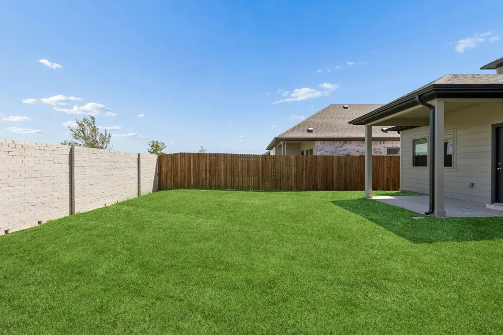 811 Knox River Drive Princeton, TX 75071