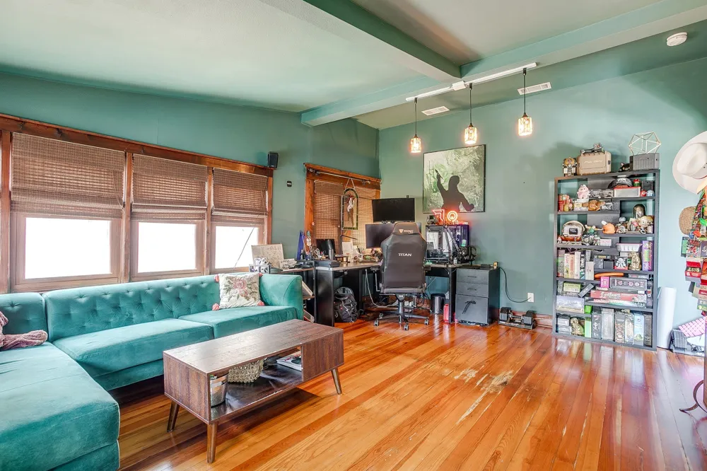 2009 Fairmount Avenue Fort Worth, TX 76110