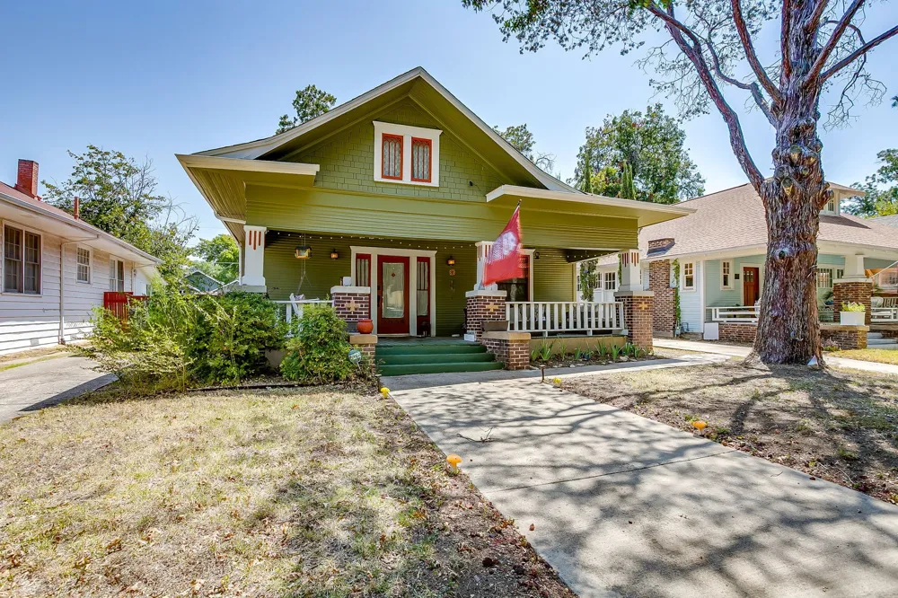 2009 Fairmount Avenue Fort Worth, TX 76110