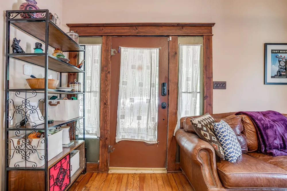2009 Fairmount Avenue Fort Worth, TX 76110