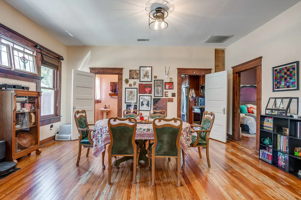 2009 Fairmount Avenue Fort Worth, TX 76110