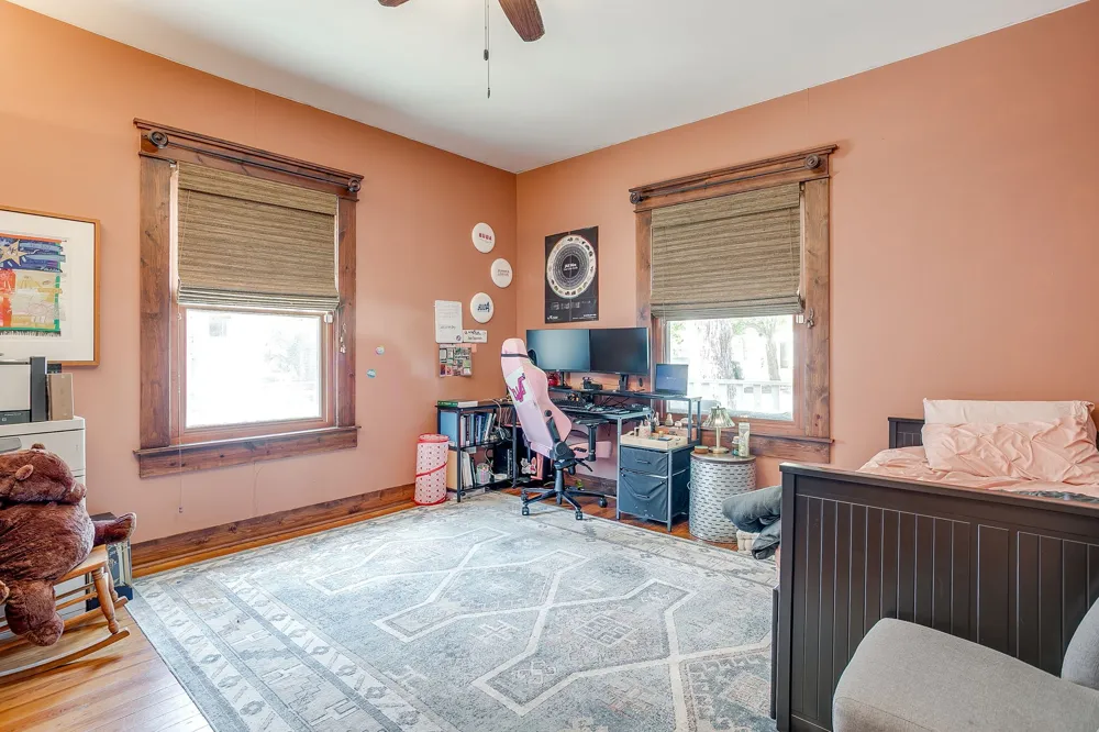 2009 Fairmount Avenue Fort Worth, TX 76110