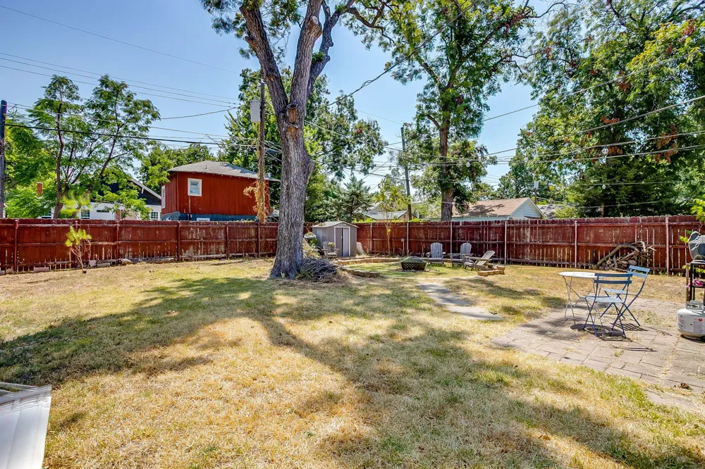 2009 Fairmount Avenue Fort Worth, TX 76110