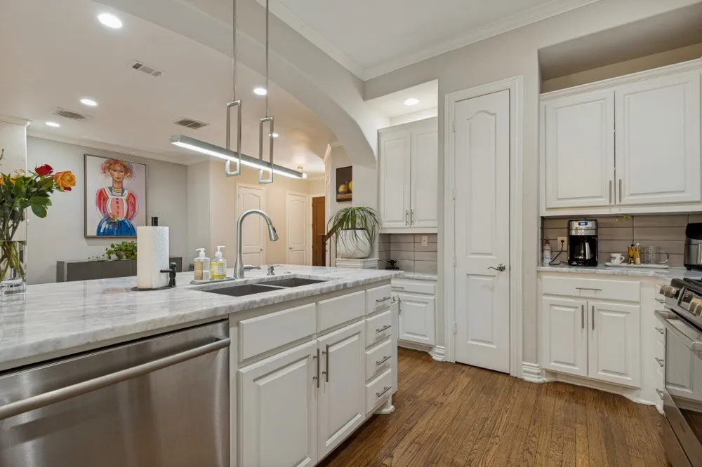 3320 Blackburn Street Dallas, TX 75204