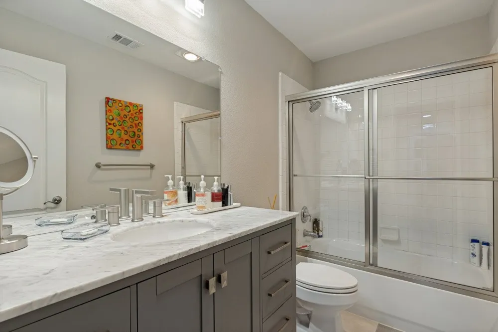 3320 Blackburn Street Dallas, TX 75204