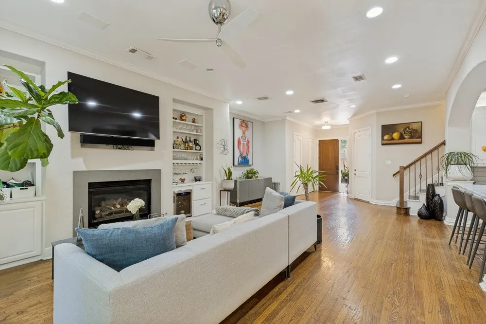 3320 Blackburn Street Dallas, TX 75204