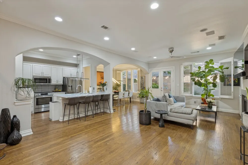3320 Blackburn Street Dallas, TX 75204