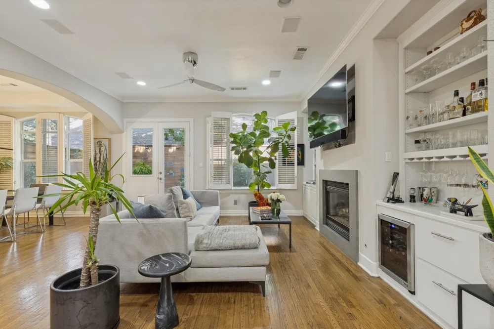 3320 Blackburn Street Dallas, TX 75204