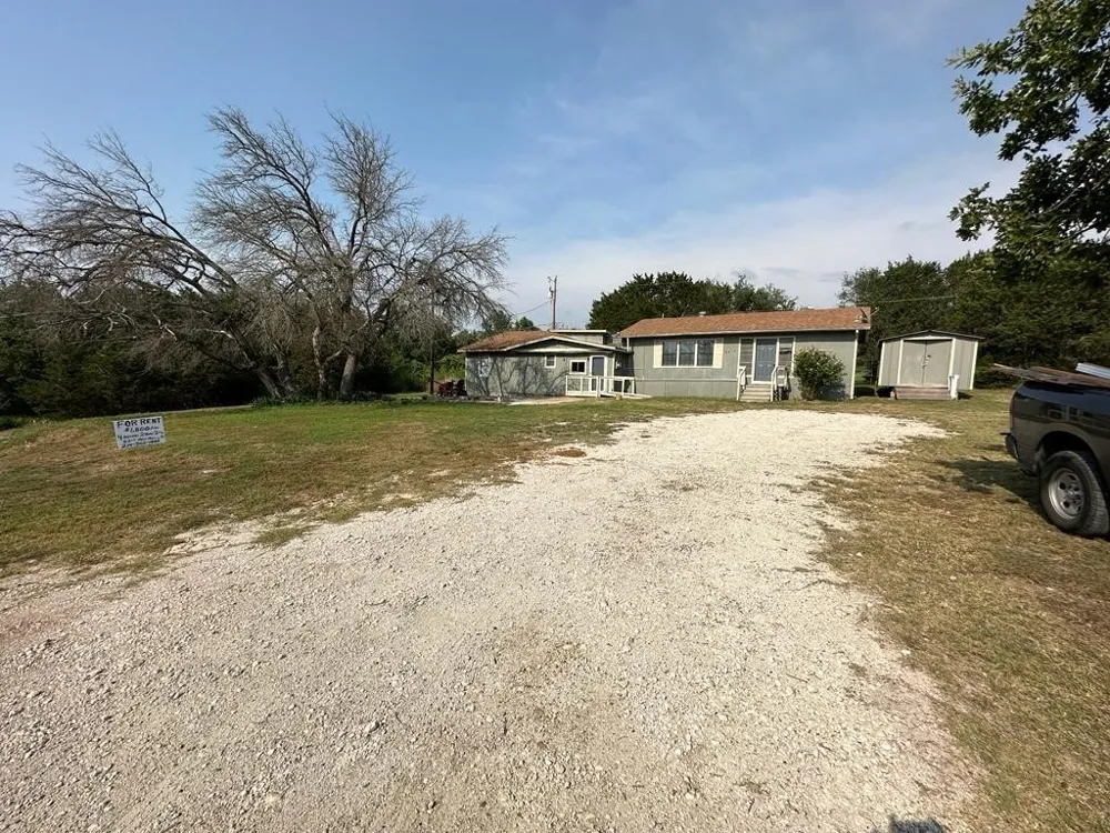 6217 New Mexico Trail Granbury, TX 76048