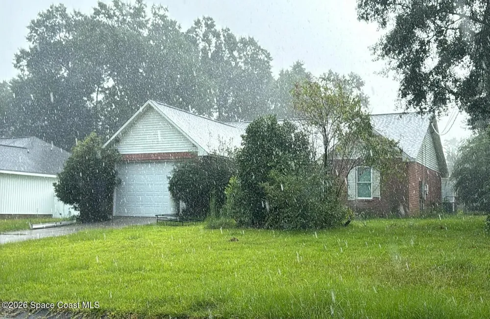 1013 Rachel Circle Cantonment, FL 32533
