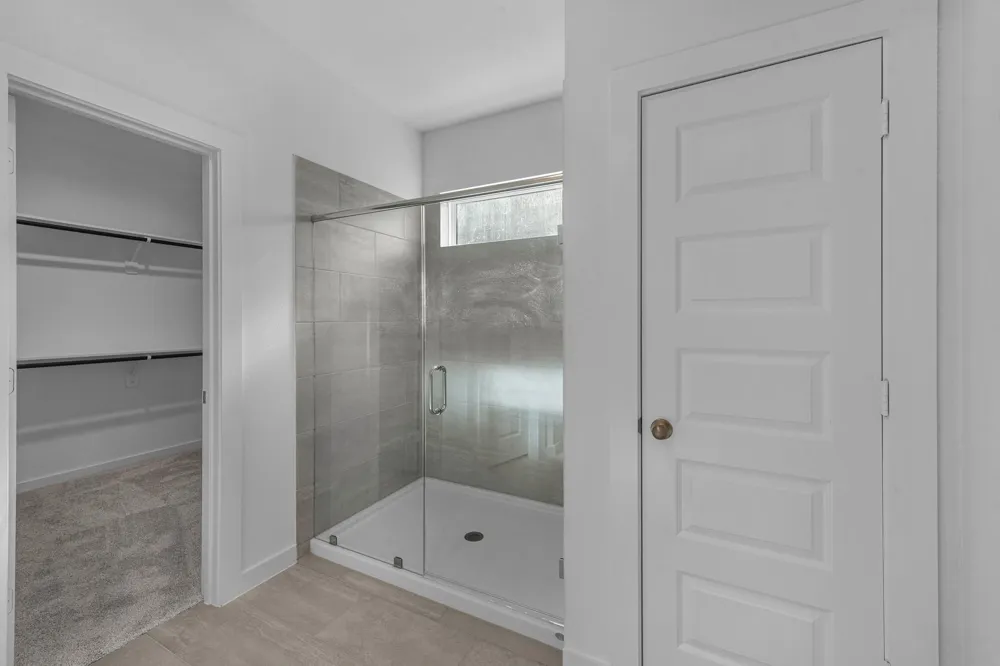 77 Shining Point Drive Waller, TX 77484