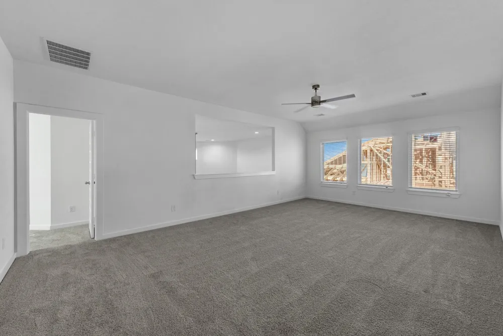 77 Shining Point Drive Waller, TX 77484