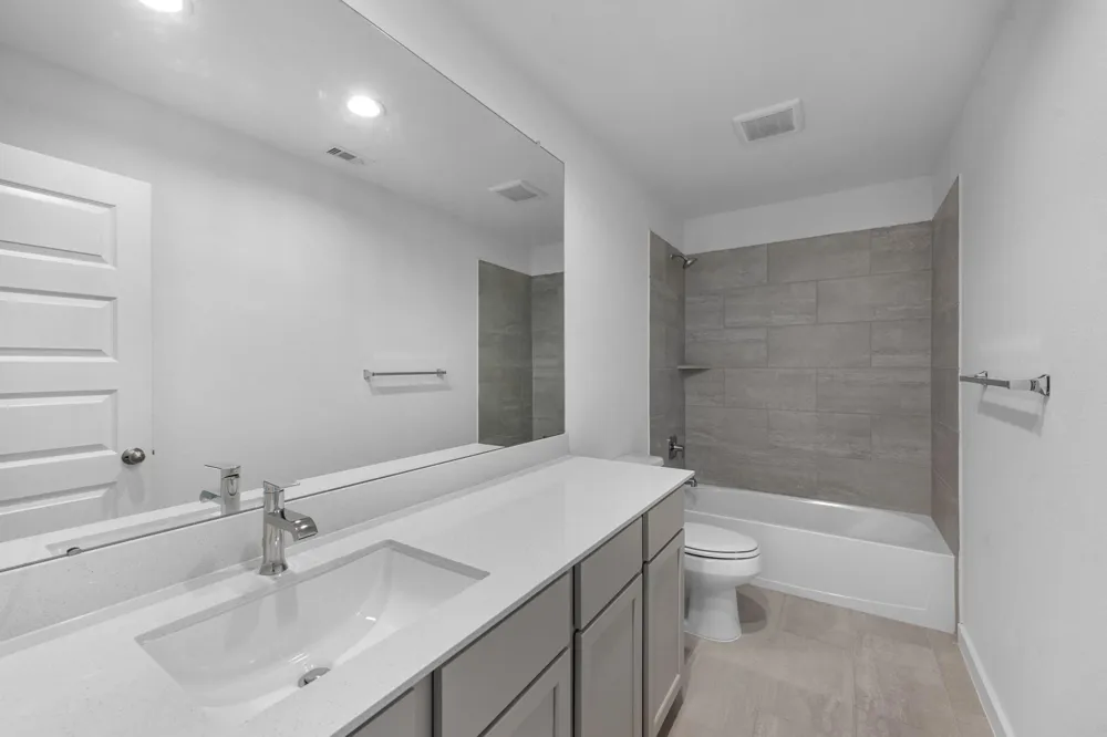 77 Shining Point Drive Waller, TX 77484