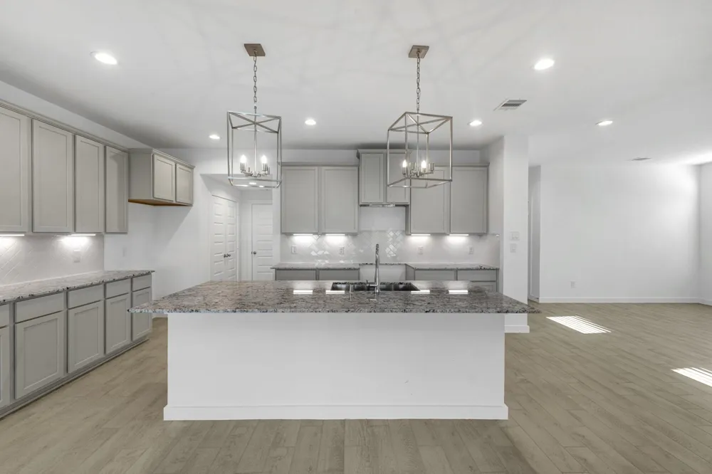 77 Shining Point Drive Waller, TX 77484