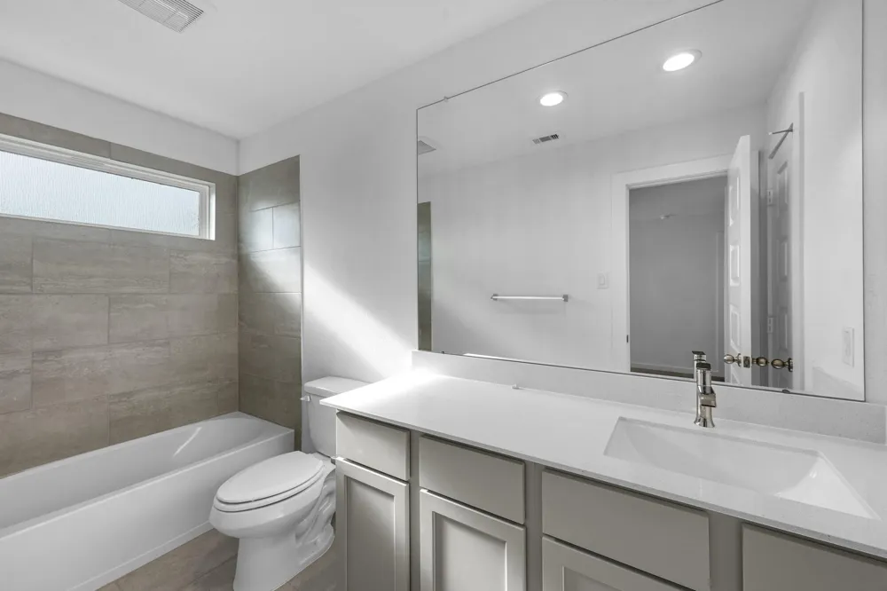 77 Shining Point Drive Waller, TX 77484