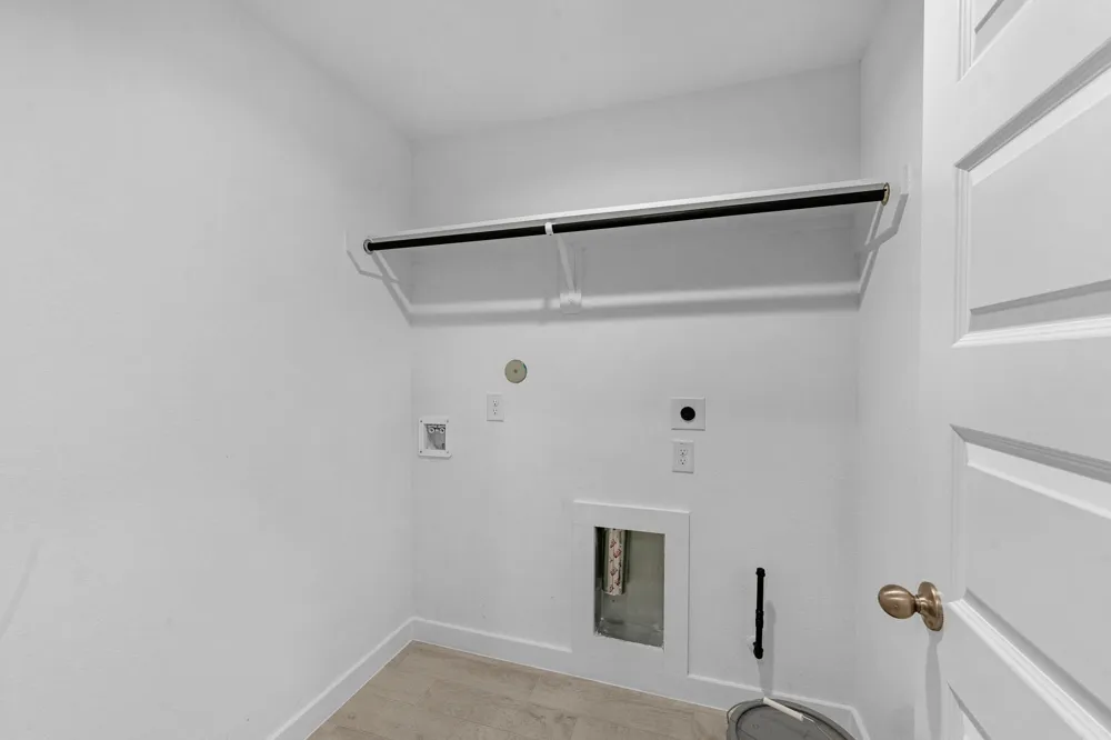 77 Shining Point Drive Waller, TX 77484