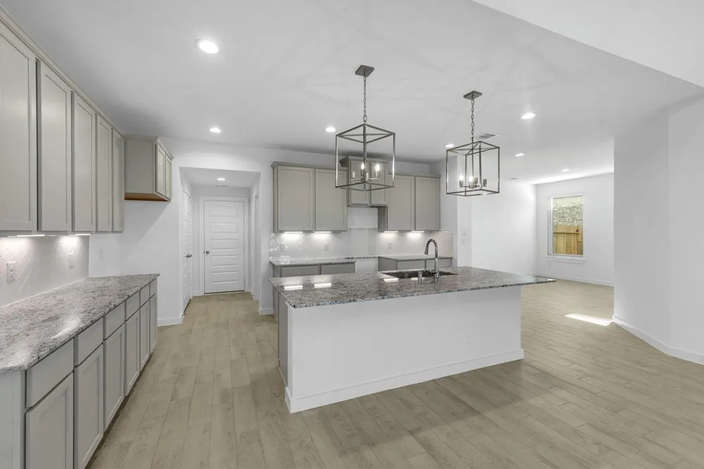 77 Shining Point Drive Waller, TX 77484