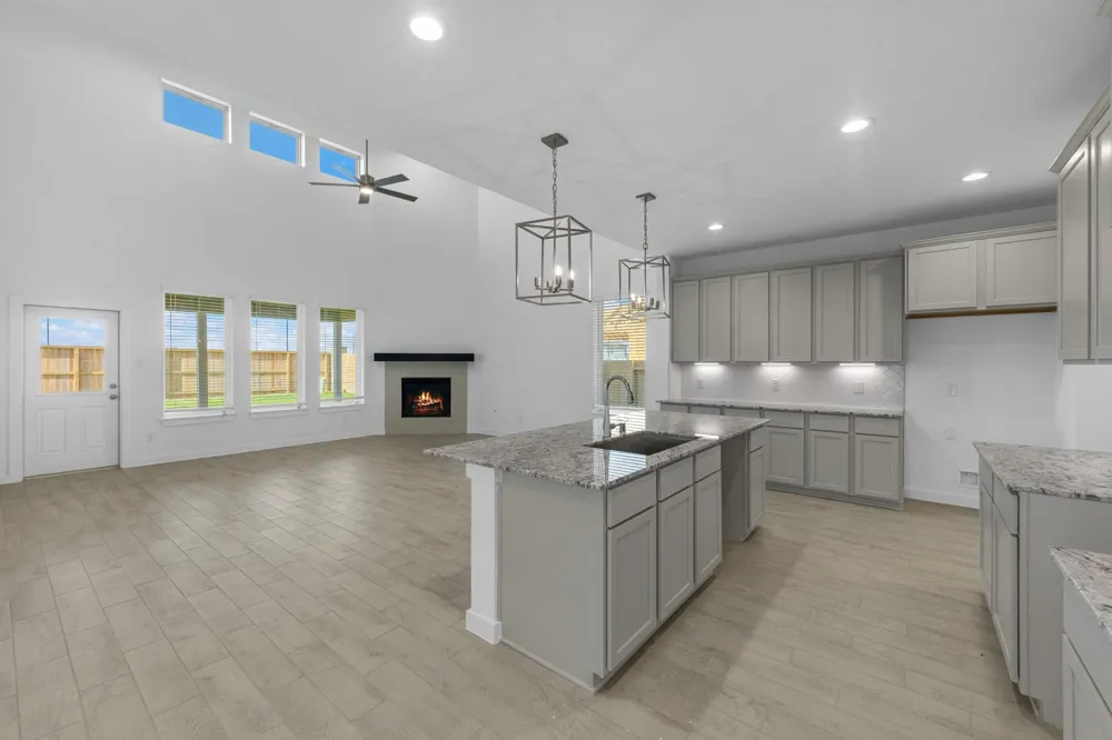 77 Shining Point Drive Waller, TX 77484