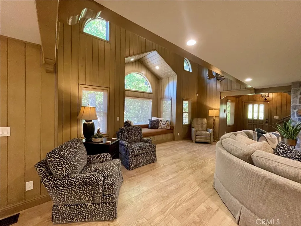 39181 Manzanita Bass Lake, CA 93604