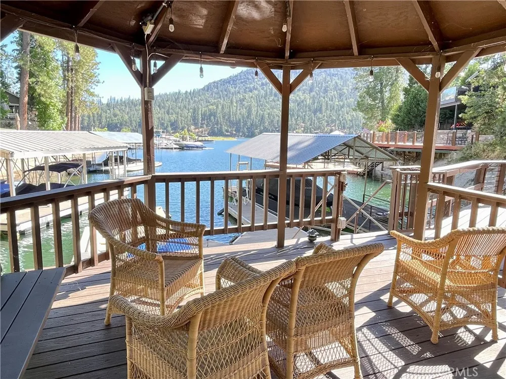 39181 Manzanita Bass Lake, CA 93604