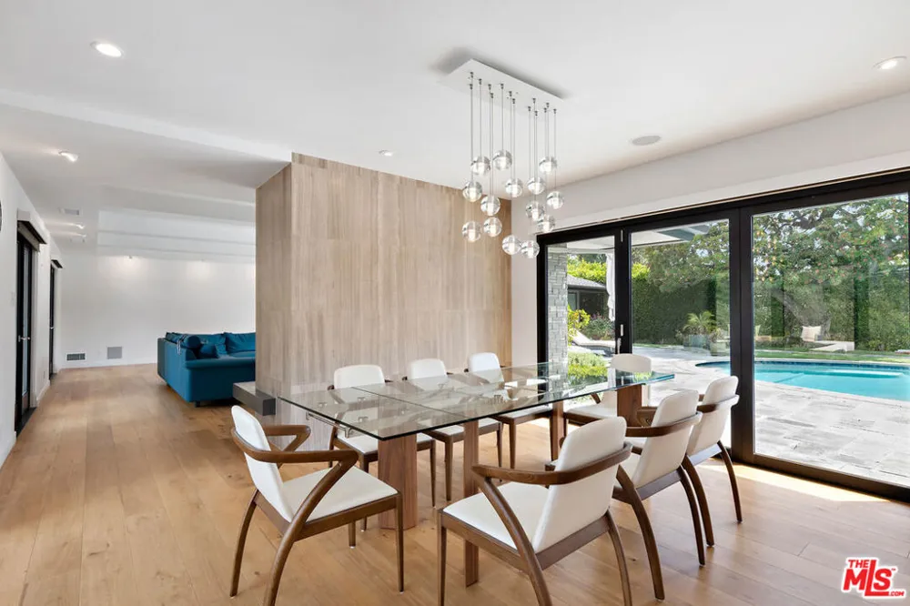 3035 Lake Glen Drive Beverly Hills, CA 90210