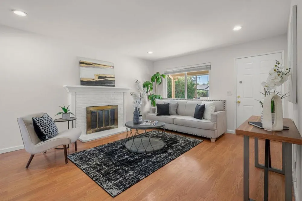 1340 Sharp Avenue Campbell, CA 95008