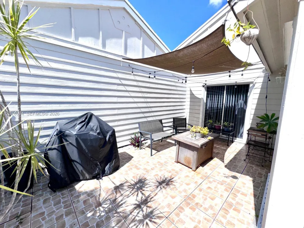 13700 SW 149th Cir Ln #4-60 Miami, FL 33186