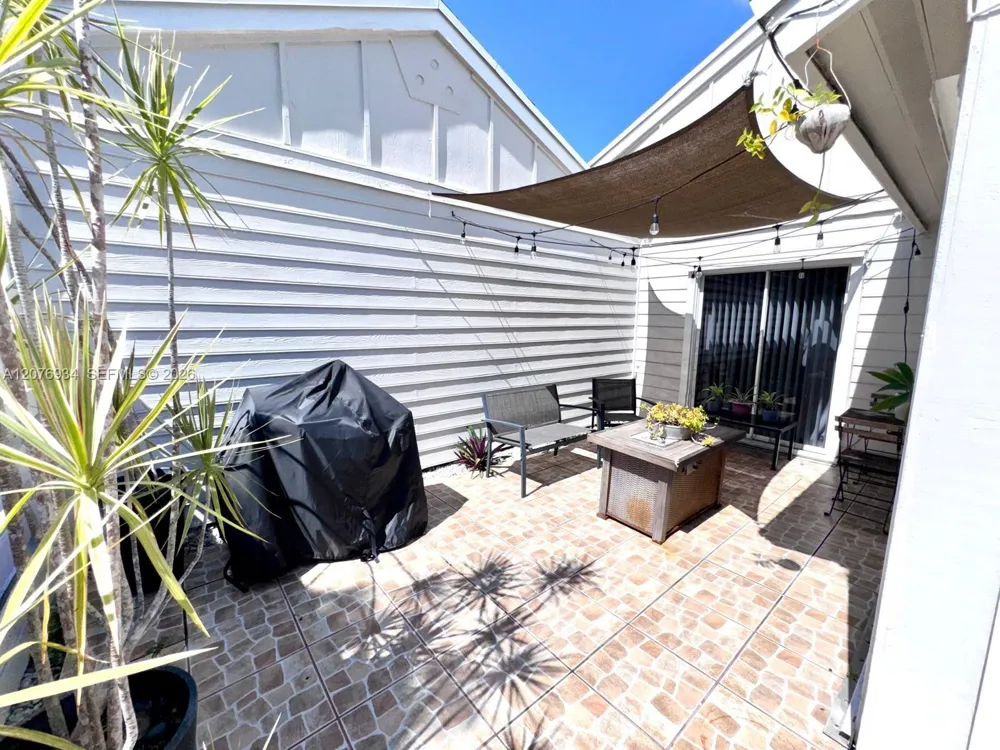 13700 SW 149th Cir Ln #4-60 Miami, FL 33186