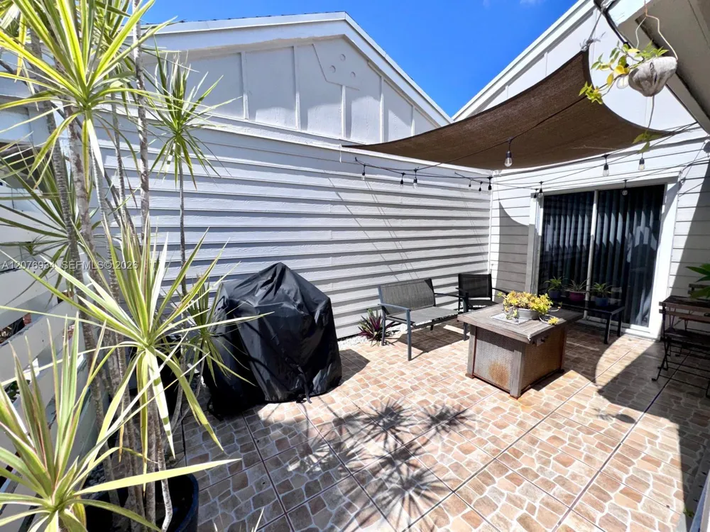 13700 SW 149th Cir Ln #4-60 Miami, FL 33186