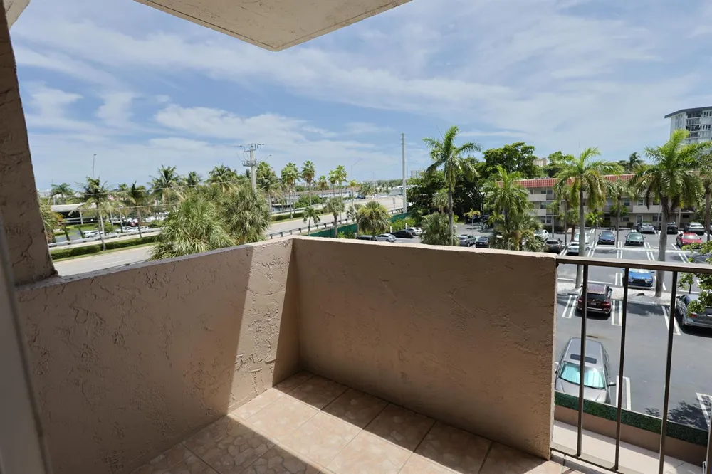 777 S Federal Highway #RP403 Pompano Beach, FL 33062