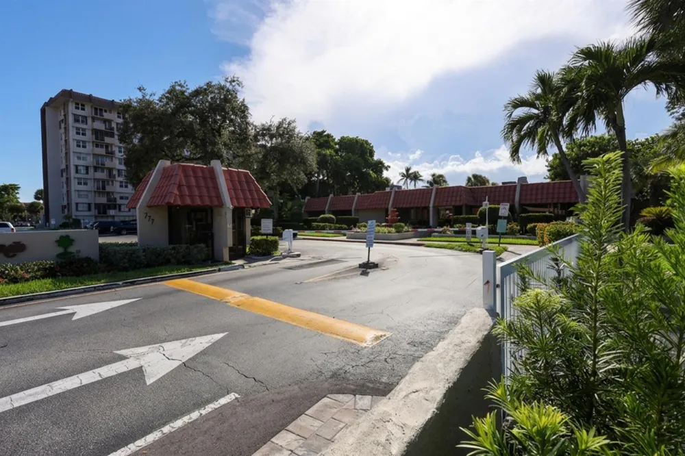 777 S Federal Highway #RP403 Pompano Beach, FL 33062