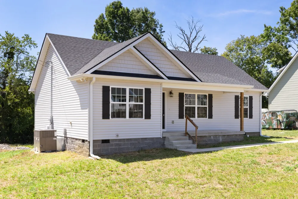 195 Southview Dr Lewisburg, TN 37091