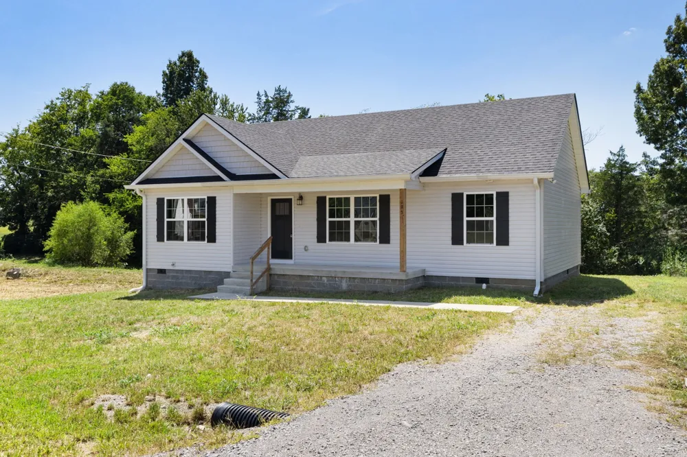 195 Southview Dr Lewisburg, TN 37091