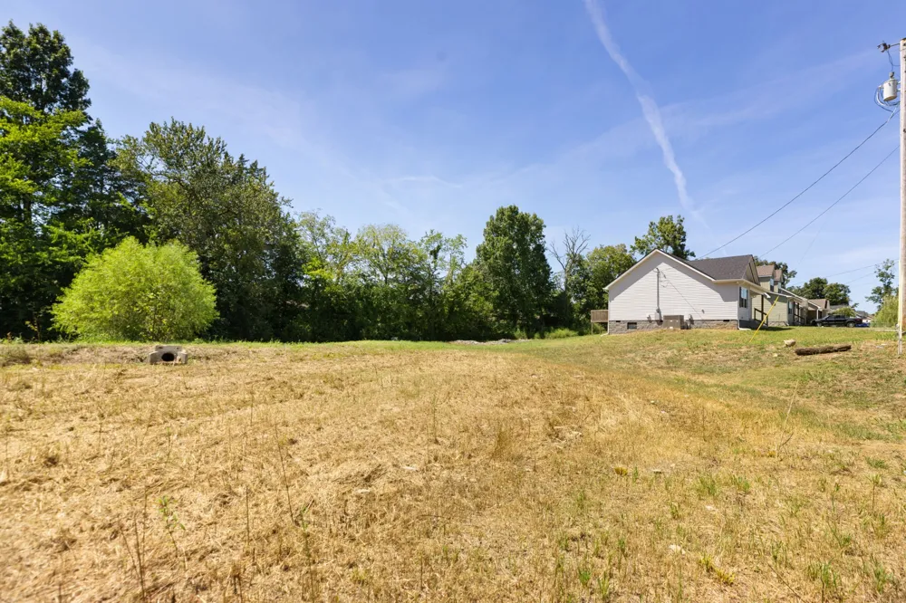 195 Southview Dr Lewisburg, TN 37091