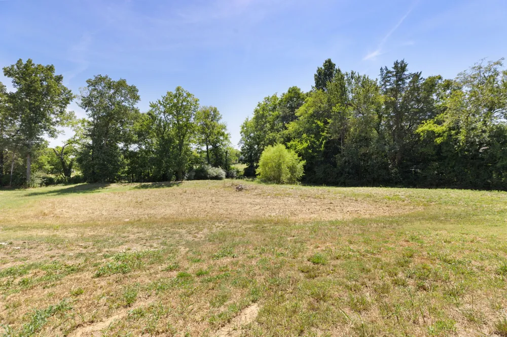195 Southview Dr Lewisburg, TN 37091